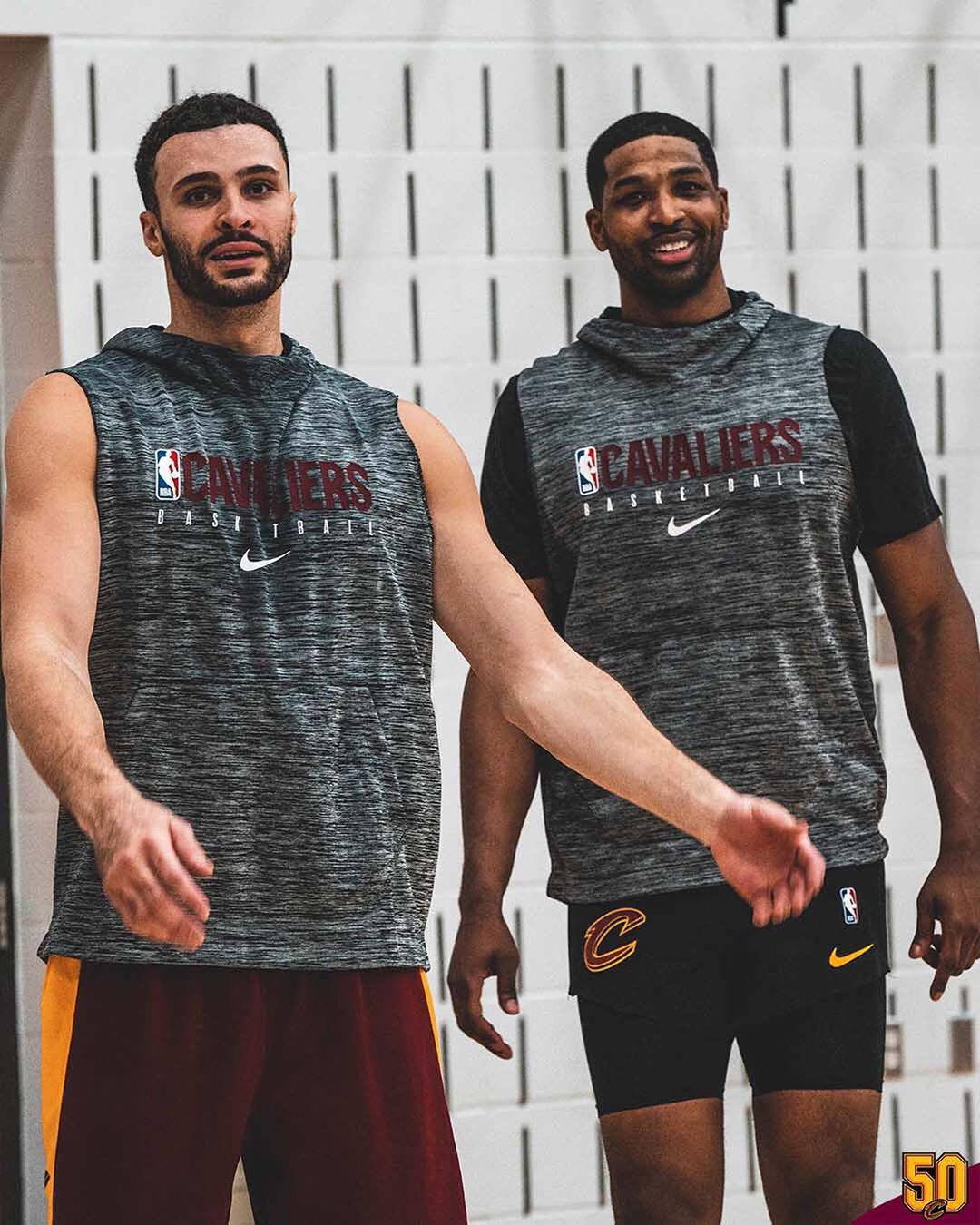 而是同一条 而是同一条